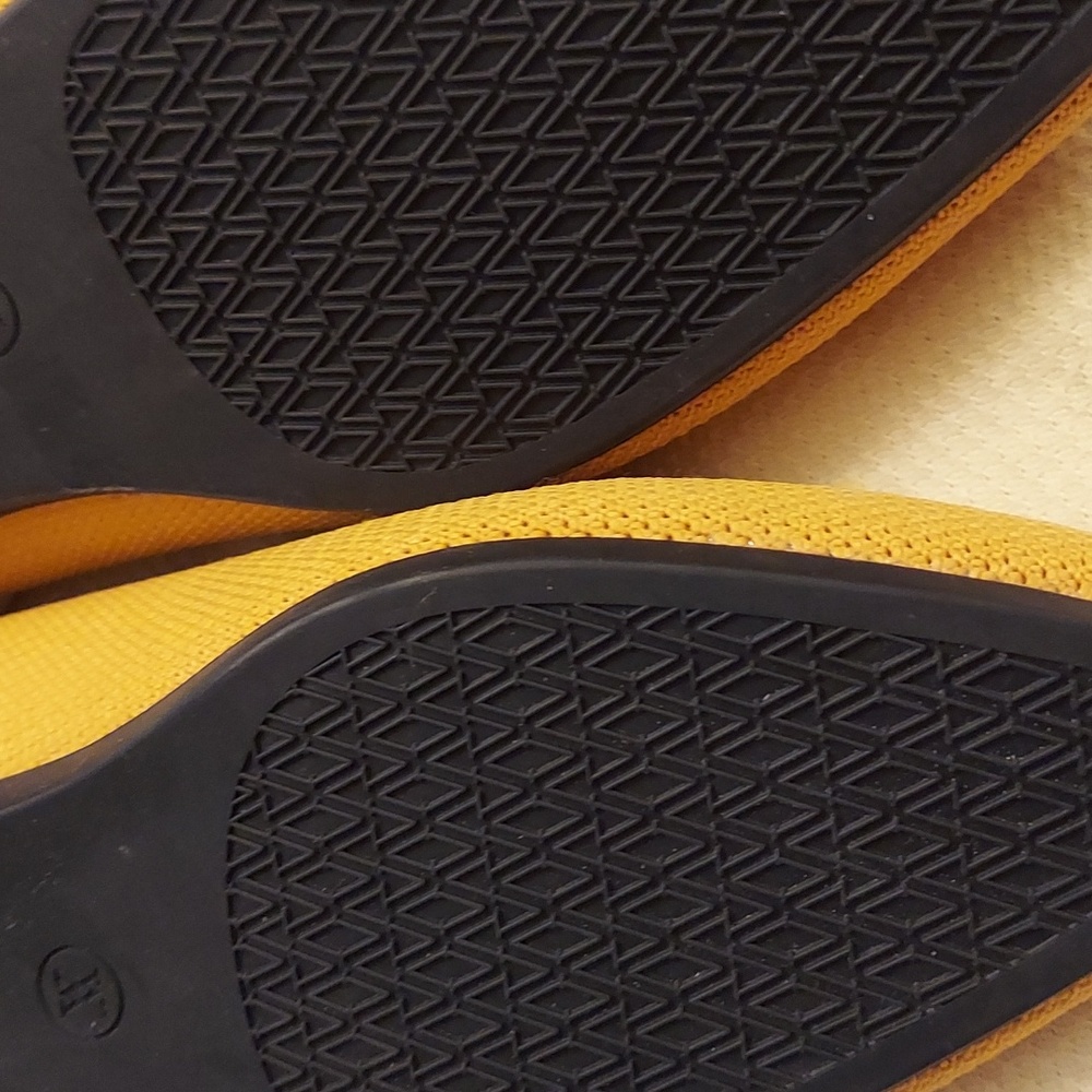 **NEW**VIVAIA BALLET flats mustard color. - Picture 3 of 9